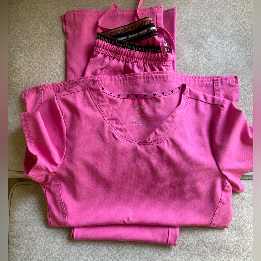 HeartSoul Pink Scrub Set